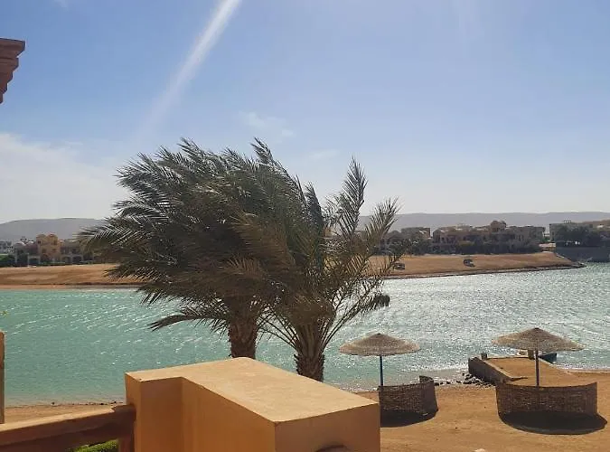Sabina 2br Penthouse شقة *